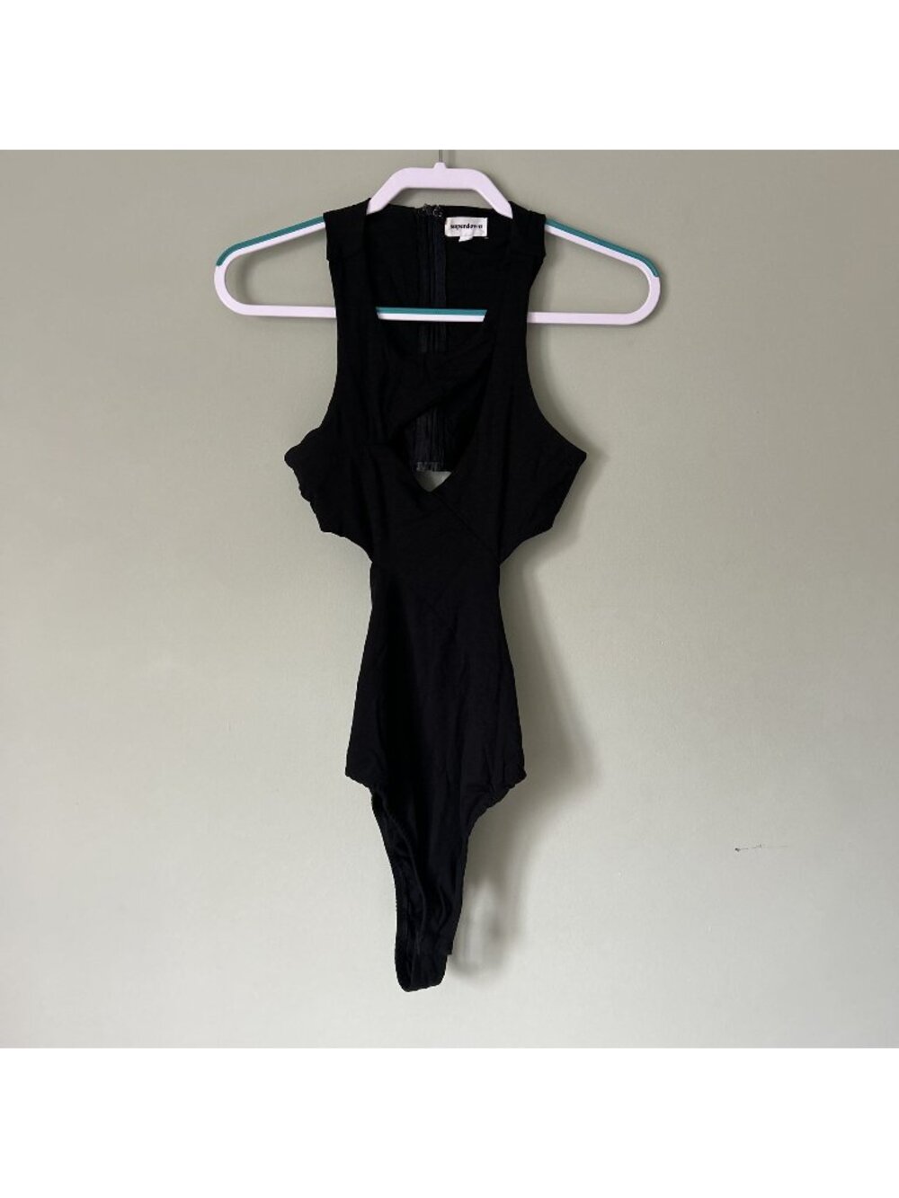 Superdown Dawn Black Sleeveless Back Zip Cutout Bodysuit Women's Size Small S